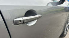 Nissan Qashqai 1.3 DiG-T MH N-Connecta 5dr Petrol Hatchback